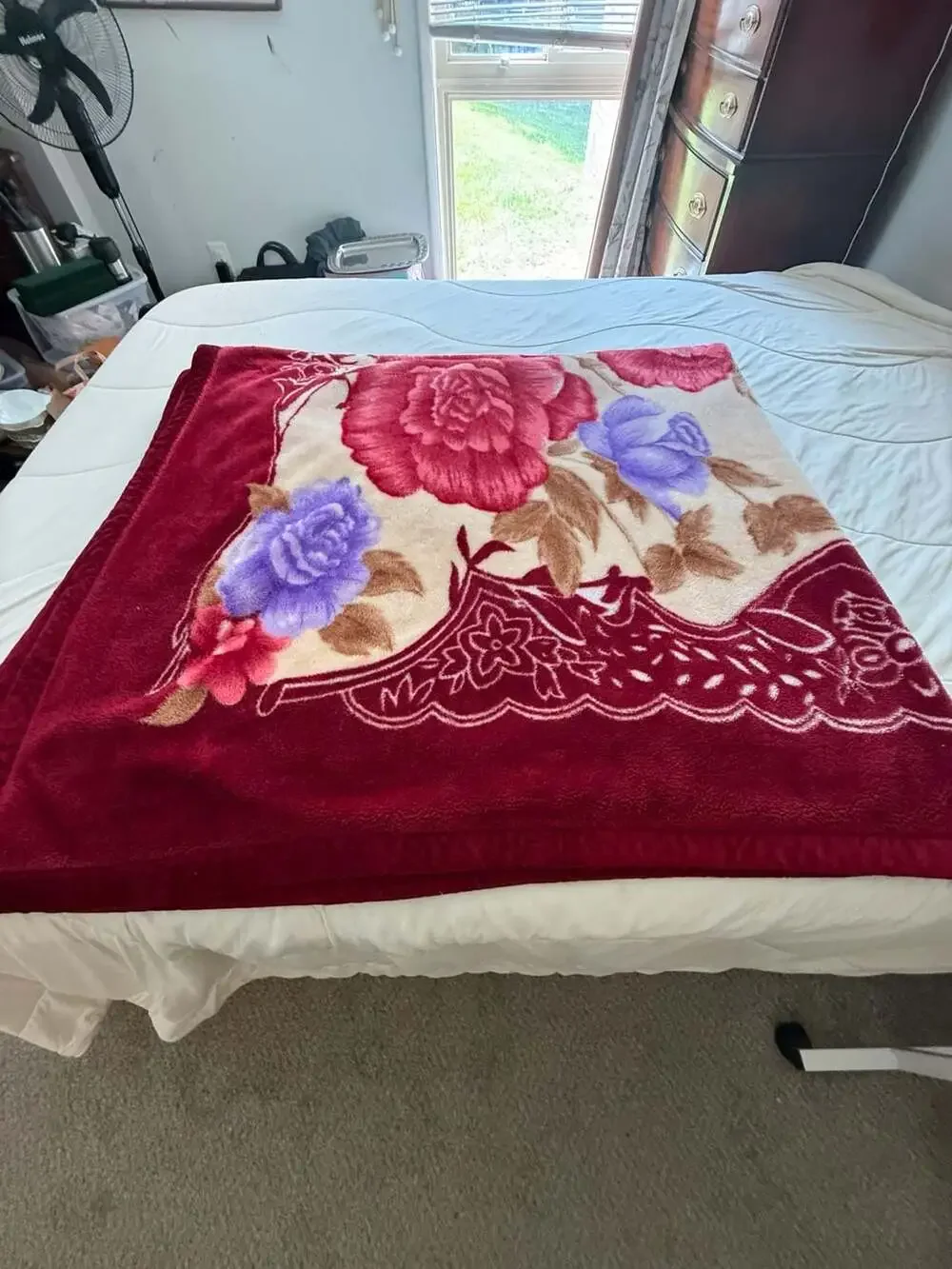 Vintage Korean-Style Heavyweight 2-Ply Raschel Floral Rose Print Plush Blanket